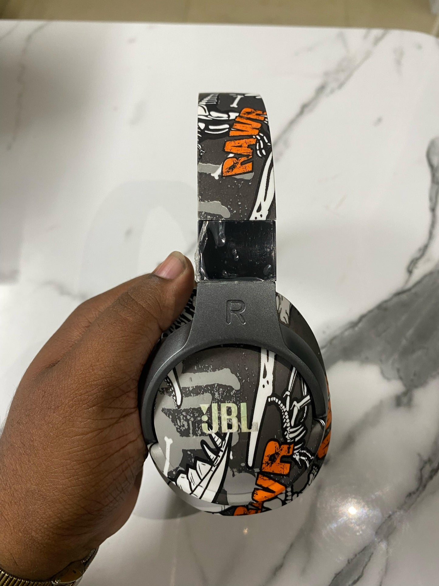 🎧 JBL LIVE 650BT Wireless Over-Ear Headphones – Premium Sound | Comfort Fit | Deep Bass